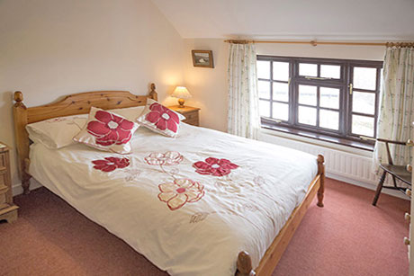 Woodview Cottage Bedroom